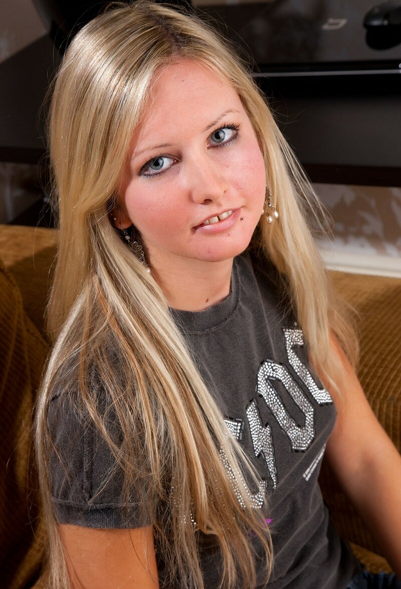 Ева, 26 лет, 0 размер груди